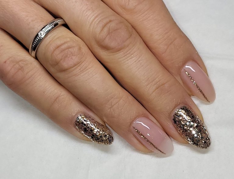 Nageldesign 7, Foto 1 von 5 – echte Kundenarbeit von DIAMOND nails by Lisa